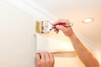 Pose de papier peint à Golleville — revêtements muraux et toiles de verre